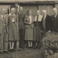 Family group by back door Family group by back door ?wartime