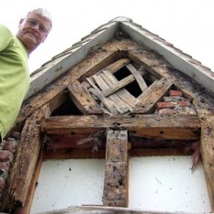 Gable stripped with Ian Norval (builder)