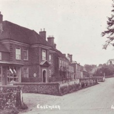 Glenthorne House and shop Jane Earwaker, born in 1749, was the first to keep a grocer’s shop at Glenthorne House, in an extension known as the Gaite House. She was the first known postmistress in East Meon. In the 1840s, John Nathaniel Atkins continued the post office and also offered a grocery and a coal delivery business.