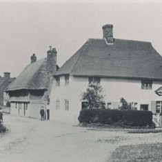 Looking west down High Street Forge Sound 1910, this shows Forge Sound with white exterior, the canopy over the butcher's shop at Riverside, and Hockley Cottage, since burned down, on what is today Washer's Triangle.