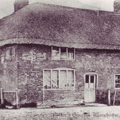 Potters General Warehouse Potter’s General Storehouse survived the High Street Fire of 1910. It was later taken over by H.G Pink and finally Mr Witt, a butcher