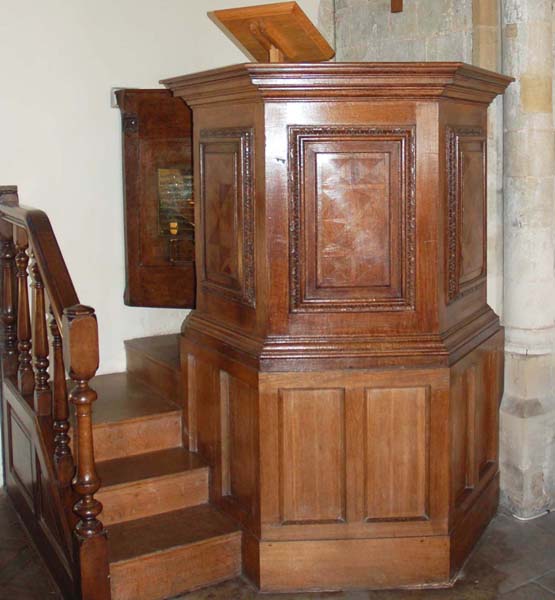 Comper's pulpit