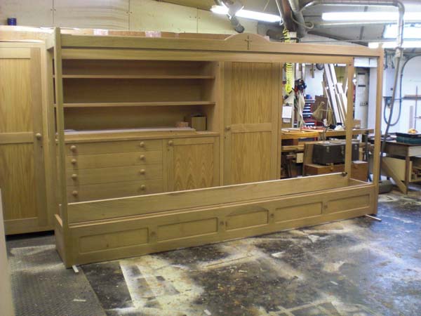 The display unit is erected in front of the vestry unit in Steve's workshop.