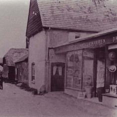 Warren's shop at Tudor House copy “Warrens, where the Tudor House now is, was the Haberdashery and apart from selling groceries and household goods, sold fabrics, boots and shoes, as well as locust beans and figs out of sacks on the floor.” Margery Lambert