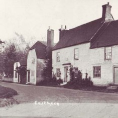 Barnards & Bell Cottage The High Street, featuring two of the cottages at Barnards Corner and Bell Cottage