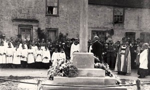 Dedication service of the War Memorial, in 1923