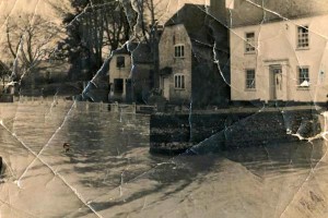 Bell Cottage & Barnards1953 Another view of the flooding in 1953.