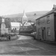 Church Street, with the George Inn and All Saints Church, photographed in  Aug 1941