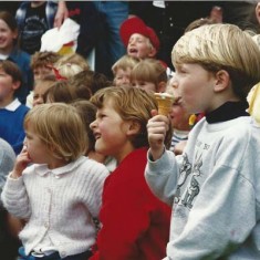 Kids watching, sucking lollies