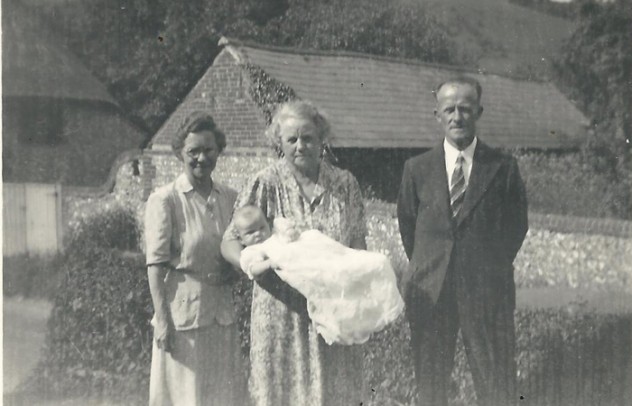 Mrs Hastie, Ada Louise Lambert (wife of William Hope Lambert),Baby Nicola Lambert, Uncle Leslie Lambert