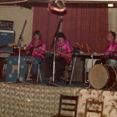 Meonaires. L  to R, Geoff Marshall, Les Blackman, Robby Hamilton, David Goddard, Bill Mesher, 