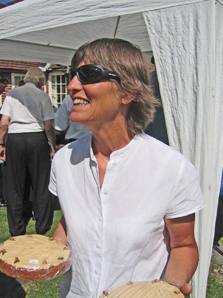 Rachel Mackinlay, hostess