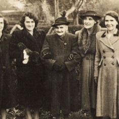 Nellie, Rose, Ellen (Mother), Maude & Lilly Christmas.