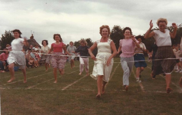 East Meon School Sports Day, Mothers race