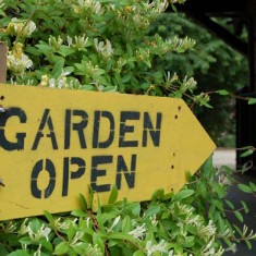 Garden Open sign