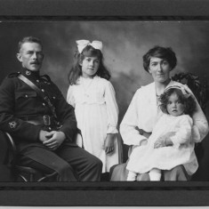Jess Vince & Sophia (nee Budd), Evie, Daphne. (Sophia's mother was Sophia Harriett.)