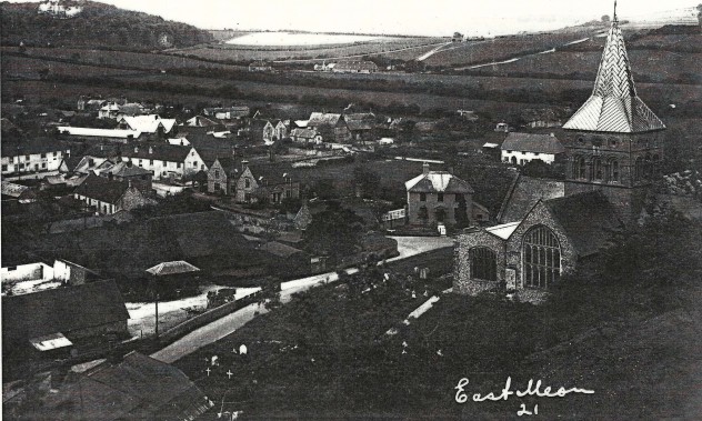 View from Park Hill, 1900s, used as postcatd to Mrs Bray. The long white roof beyond the George Inn is the rifle range built at some point in WWI.