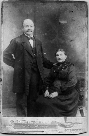 William & Sophia Harriet Budd, Owen's parents. 