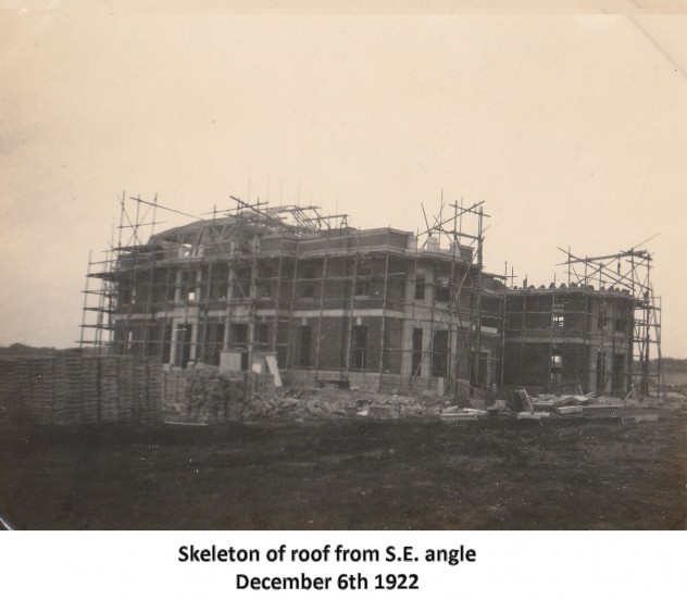 The roof appears, December 1922