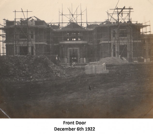 The roof appears, December 1922