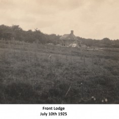 Estate buildings, 1924