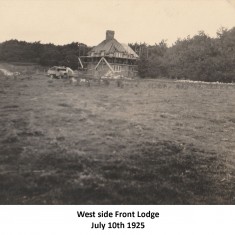 Estate buildings, 1924
