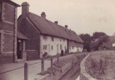 Brook and Hockley Cottages