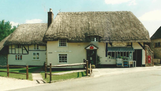 Frank & Jenny Wheeler operated a sub Post Office at Riverside at the end of the 20th century and in the early years of the new Millennium.