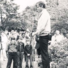 Simon Williams, popular actor, opens East Meon Church Fete 1980s. | Stan Smith