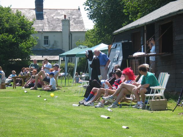 Audience for Charity Match, 2005