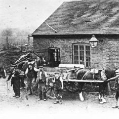The smithy at Frogmore Lane, Jim Hobbs in centre